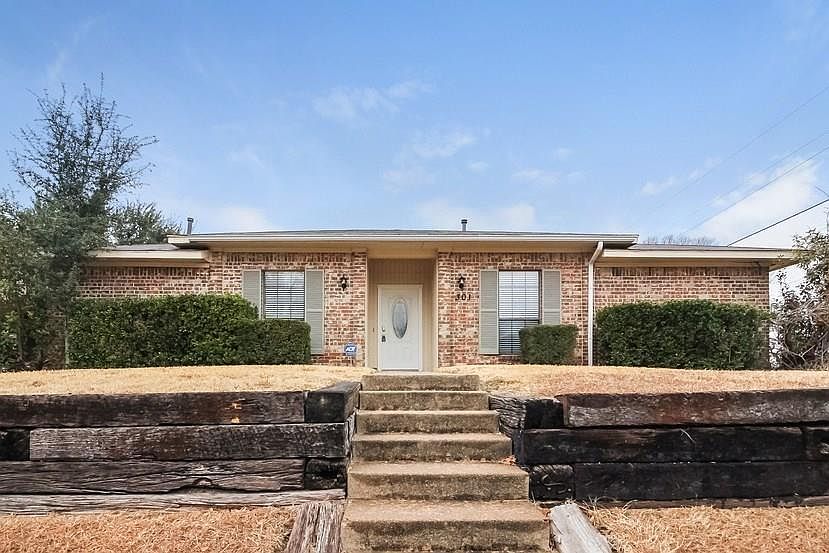 1st image of 301 Overland Dr