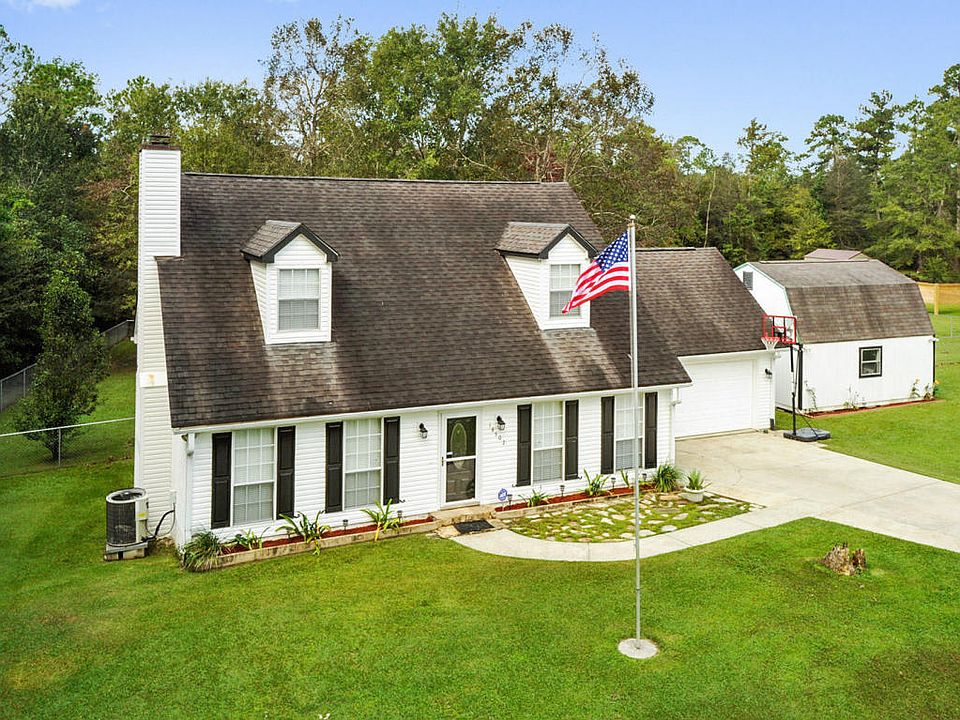 1st image of 18502 Robinwood Dr