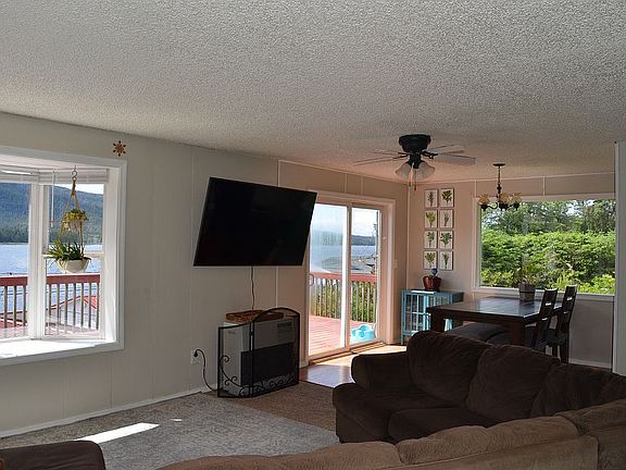 5th image of 5124 Shoreline Dr