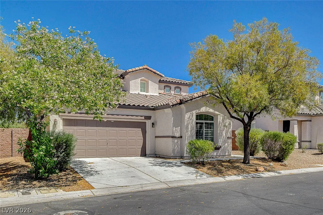4 bed, 3.5 bath, 1904 sqft, $2,443 — Photo 3