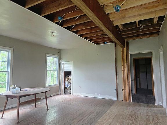 2nd image of 27262 Seaside Rd