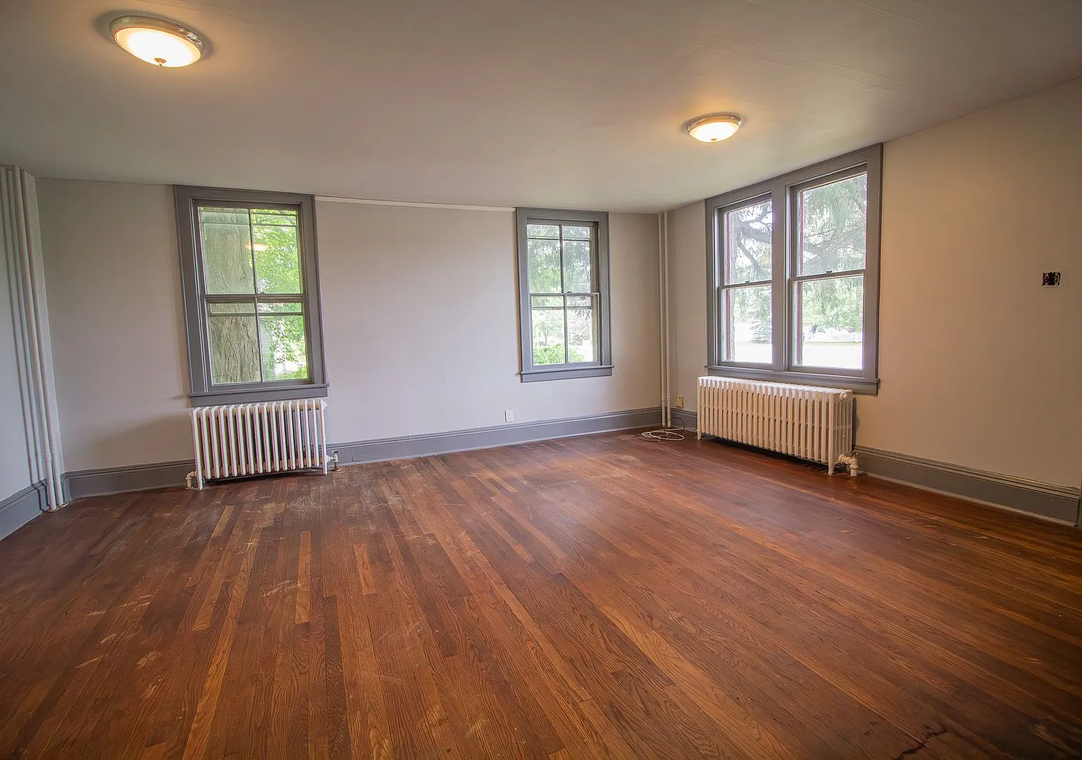 Charming 3 BR 1 BA home! — Photo 3