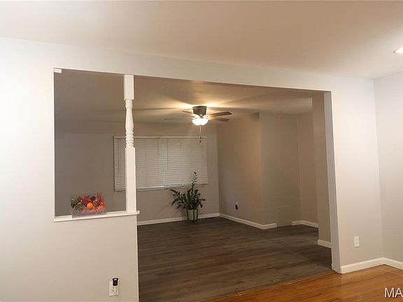 5th image of 1033 Mackinac Dr