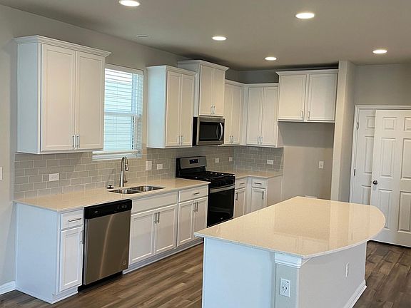 2nd image of 10001 Dawn Pearl Dr