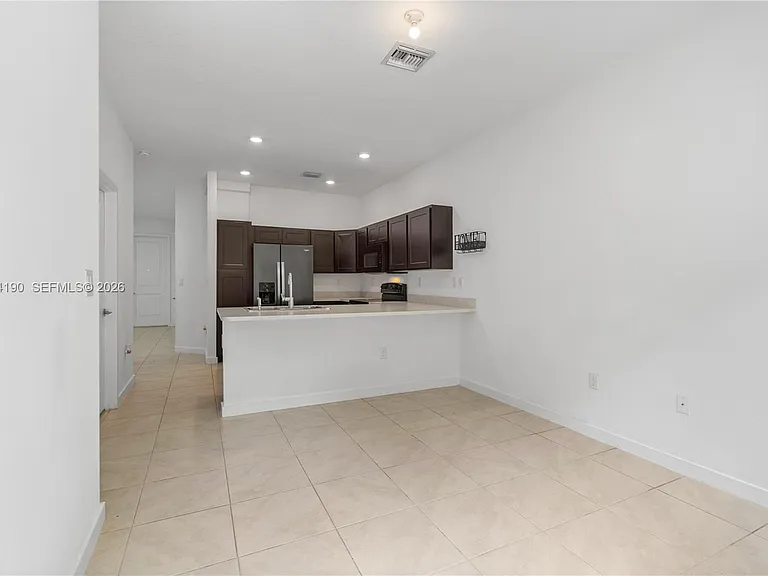 1385 NW 208th Ter #1385 — Photo 22