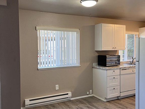 4th image of 440 SW 155th St #5