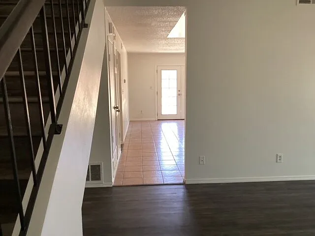 44745 Christie Ave — Photo 3