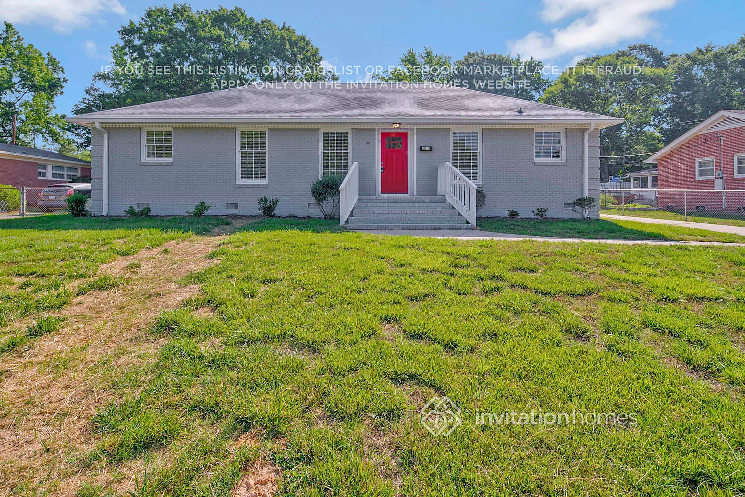 4213 Gladstone Ln Charlotte, NC 28205 — Photo 2