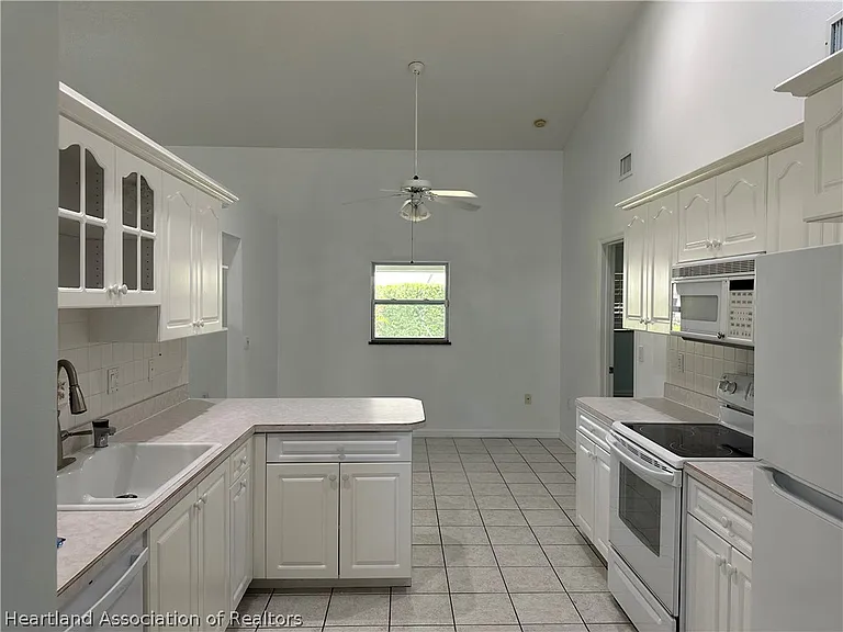 2724 Cheyenne Rd — Photo 6