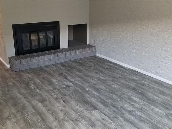 2nd image of 6405 Tantamount Ln