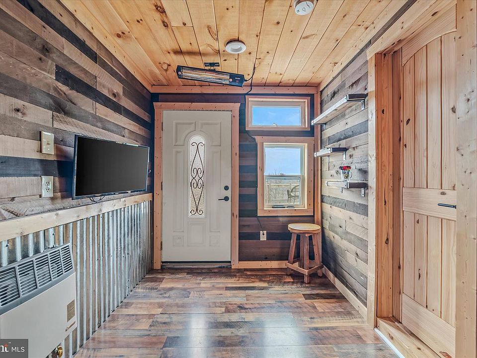 7th image of this home