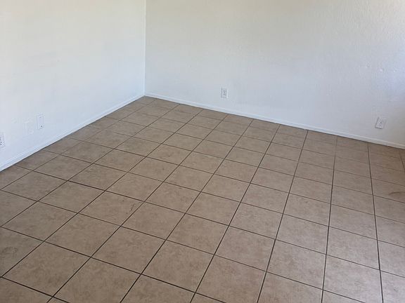 2nd image of 83060 Sonora Ave APT 4