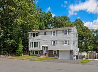 9 Henrietta Rd, Peabody, MA 01960