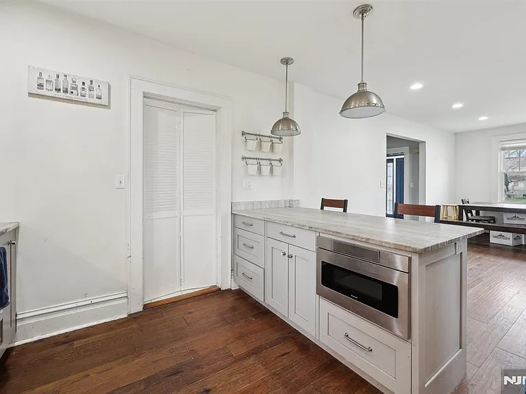 48 Marinus St — Photo 16
