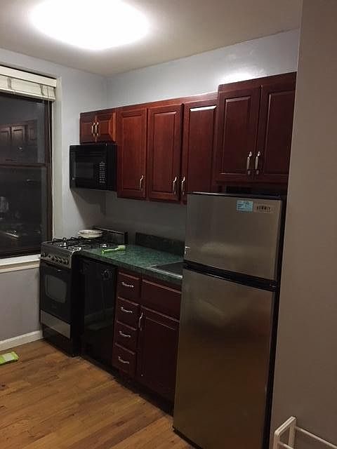 2nd image of 3315 Pleasant Ave APT 206
