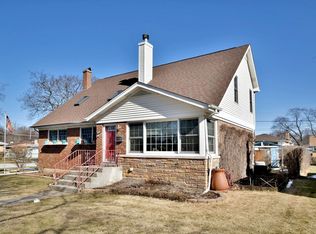 9245 Central Ave, Morton Grove, IL 60053