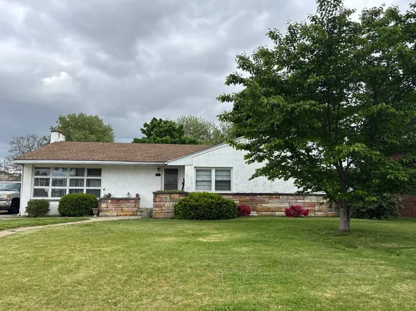 28 S Orchard St, Gibbstown, NJ 08027