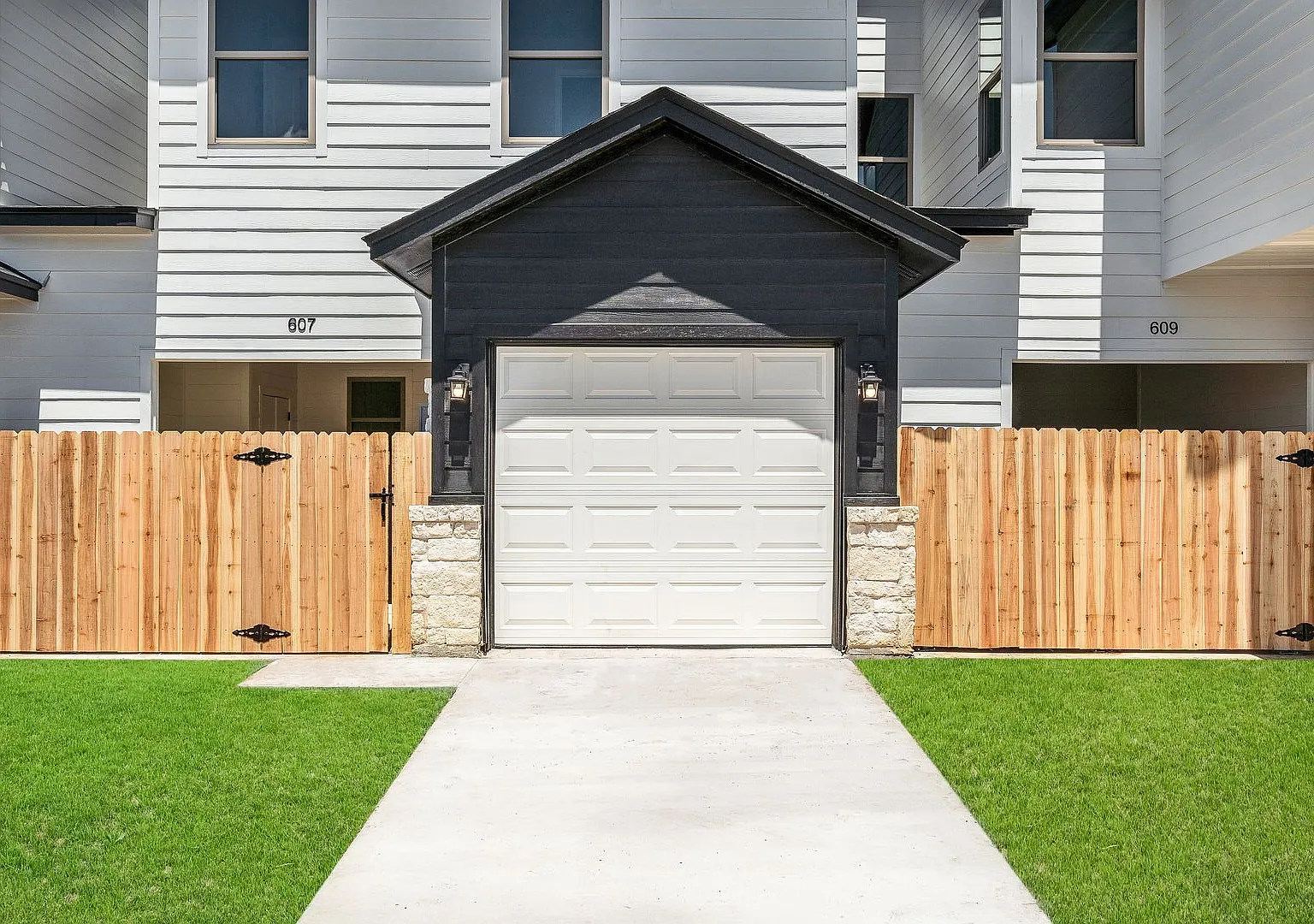 Contact Green Oak Property Management — Photo 1