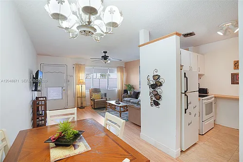 820 SW 11th Ave #18B Photo 1 820 SW 11th Ave #18B Photo 1