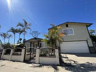 2430 Bartel St — Photo 1