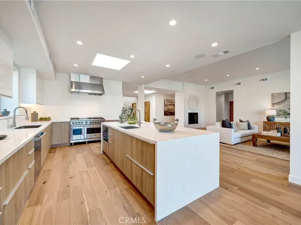 24247 Park Granada, Calabasas, CA 91302