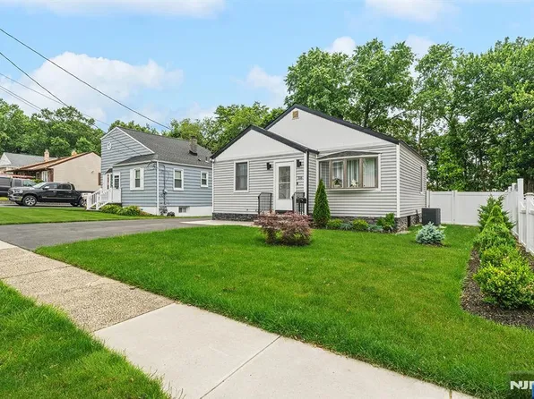 316 S Blvd, Saddle Brook, NJ 07663