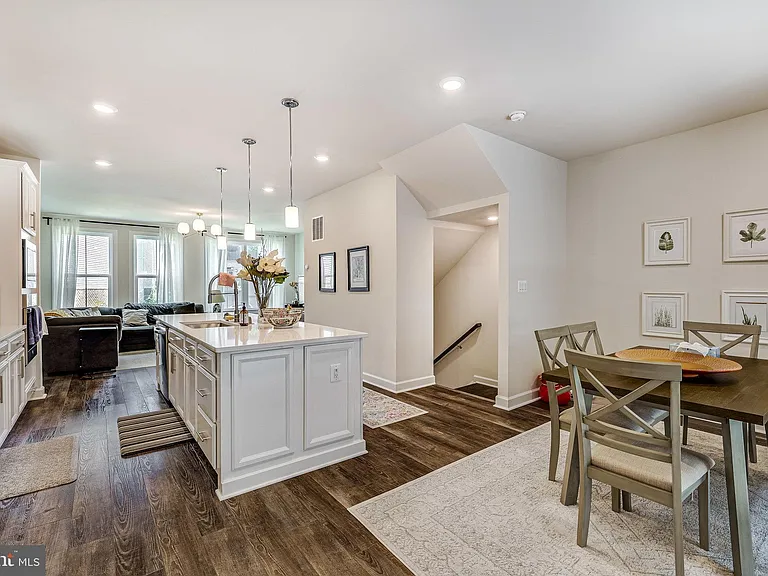 2335 Water Promenade Ave — Photo 18