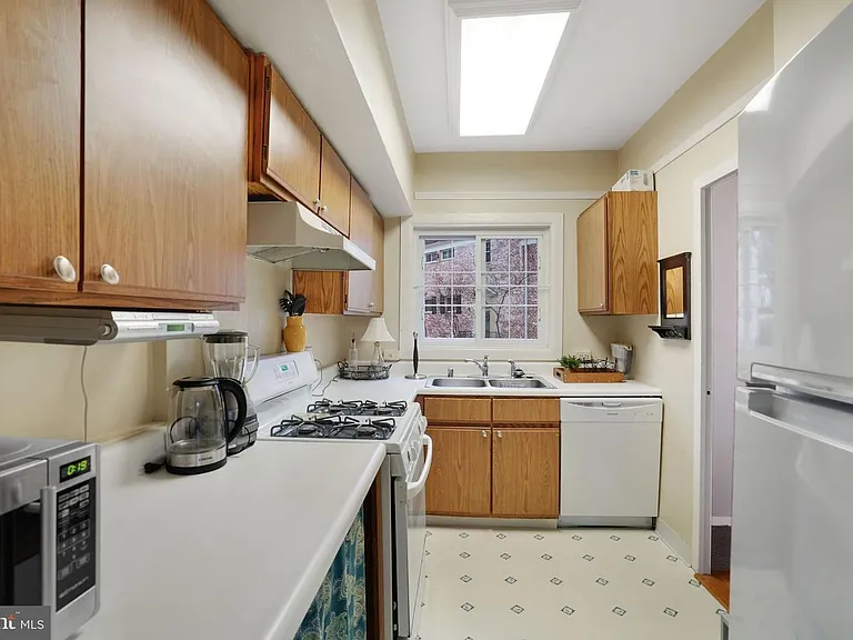 1629 Fitzgerald Ln — Photo 22