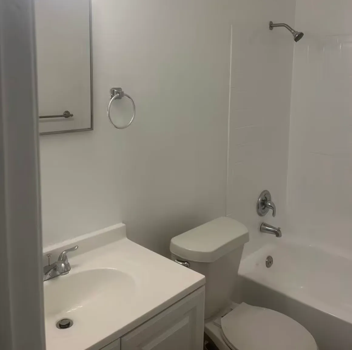 2 bed, 625 sqft, $1,734 — Photo 2
