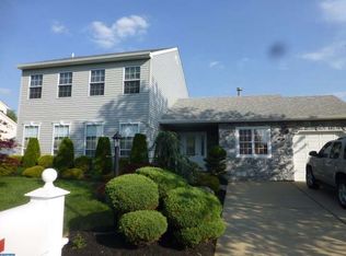 2510 Headhouse Sq N, Bensalem, PA