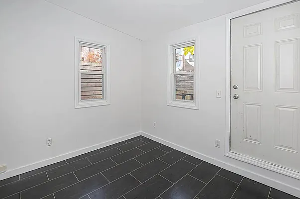 Rented by Premier Metro Realty Corp | media 41