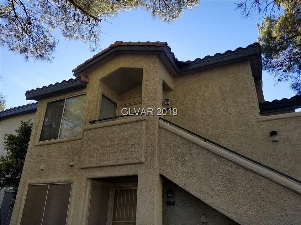1st image of 3225 Casey Dr Unit 204