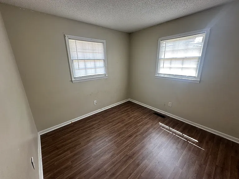 1435 Tripp Ln #1435 — Photo 3