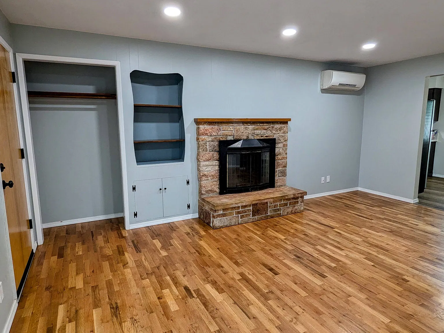 2 bed, 868 sqft, $1,750 — Photo 4