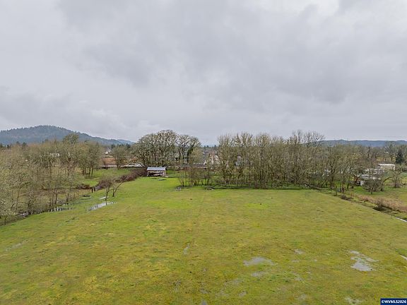 5th image of 31666 SW 5th St