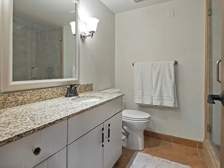 2260 Park Ave #13 — Photo 13