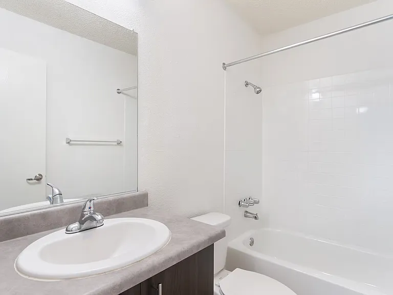 Polo Run Apartments — Photo 3