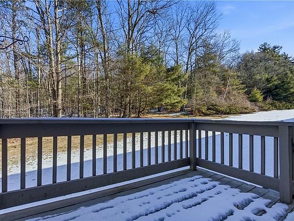 5th image of 39 Waterview Dr Unit C