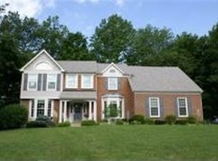 106 Fallswood Ct, Loveland, OH 45140