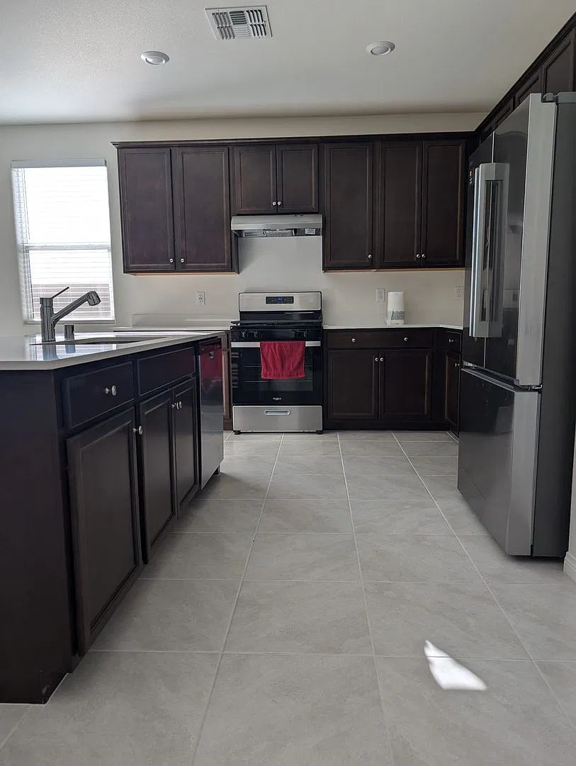 Gorgeous New Build in Gated Community! — Photo 4