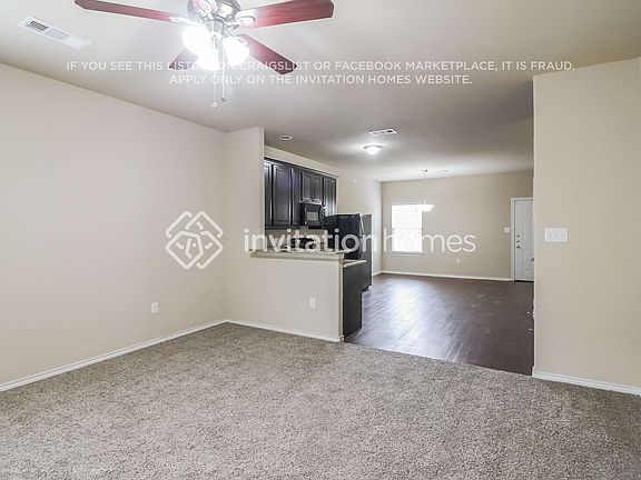 5th image of 1624 Village Park Trl