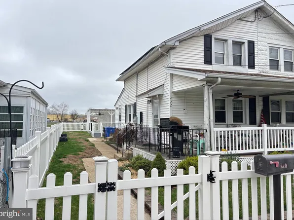 422 Hulme St, Burlington, NJ 08016