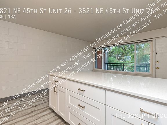 2nd image of 3821 NE 45th St APT 4