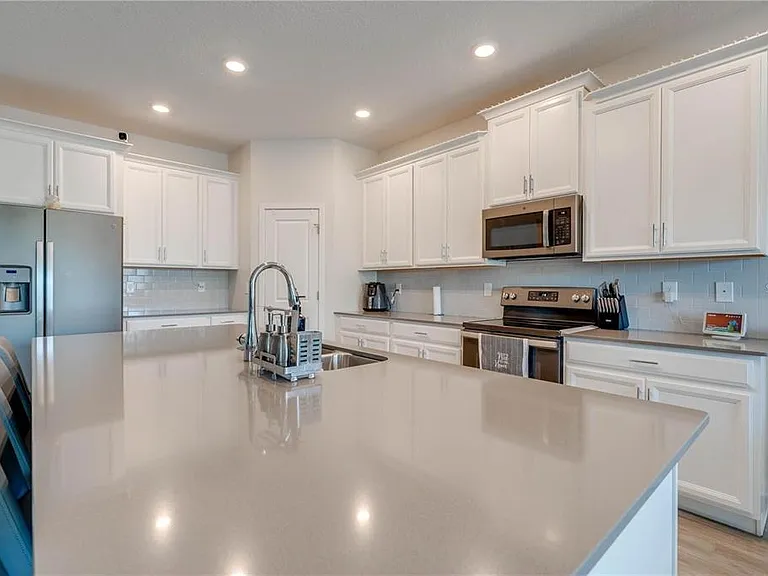 5301 Amersham Ln — Photo 37