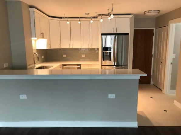 5601 N Sheridan Rd APT 9C, Chicago, IL 60660