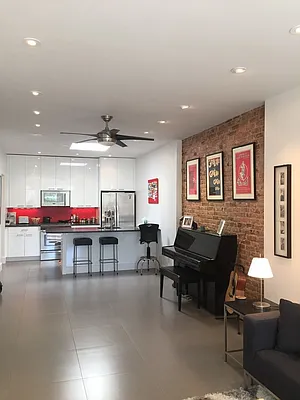 Rented by Mark Frank Properties | media 10