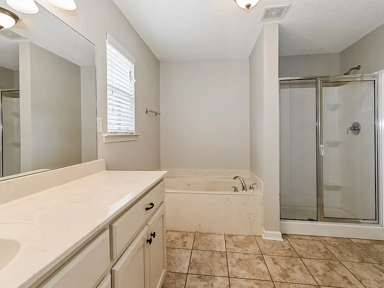 7852 Ridgedale Dr — Photo 10