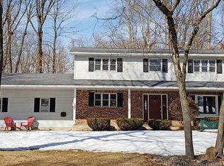 1121 W Briarwood St, Marshfield, WI 54449