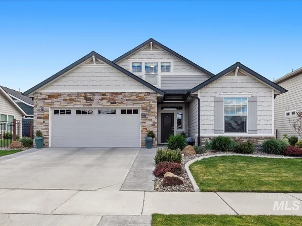 1044 N Synergy Ln, Eagle, ID 83616
