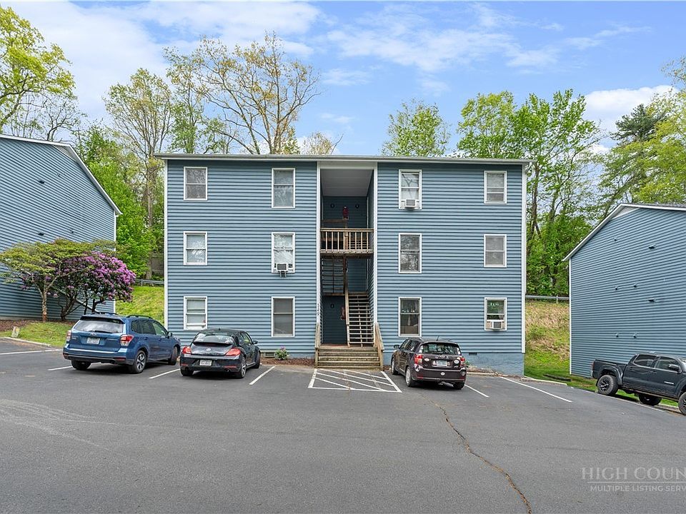 1st image of 149 Woodpecker Lane #12